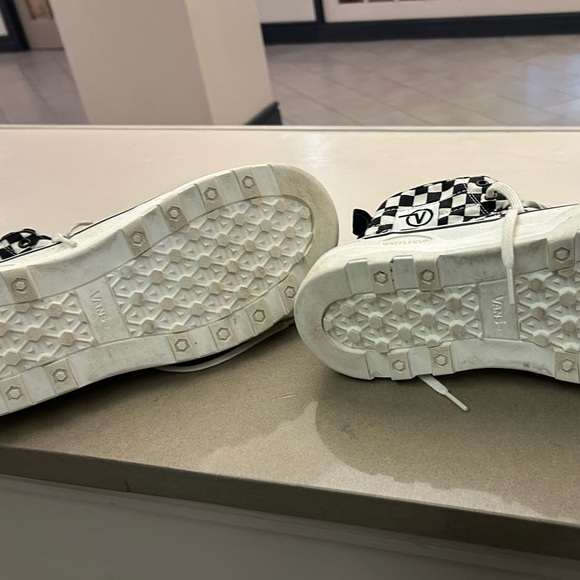 Sneakers Size 13 men’s vans off the wall checkered Like new-rare!Chunky hightop - Picture 6 of 6